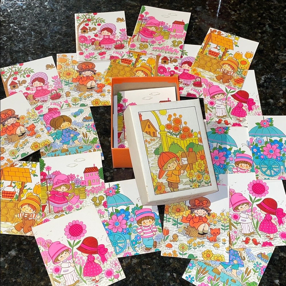 Vintage 20 Small “Gift and Thank You” Cards in Original Box